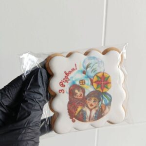 Медово-імбирний пряник оздоблений квадратний З Різдвом