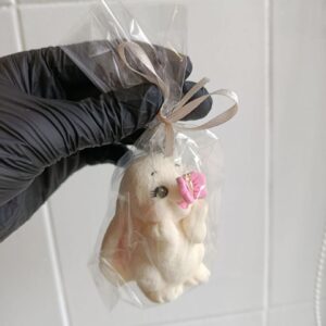 Шоколадна фігурка Зайчик з метеликом